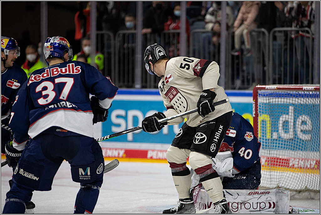 PENNY DEL;  Koelner Haie - EHC Red Bull Muenchen; Koeln, 18.03.2022